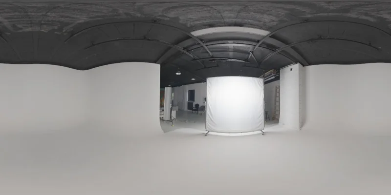 Monochrome Studio 03